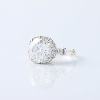 Art Deco Round Moissanite Filigree Engagement Ring