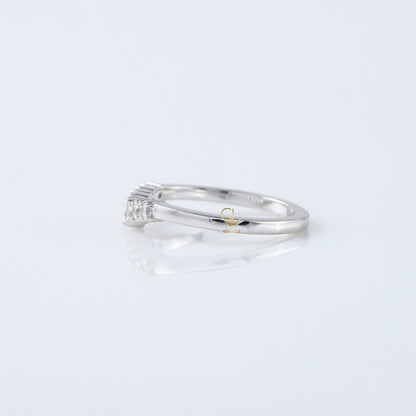 Seven Stone Round Cut Moissanite Diamond Wishbone Wedding Band