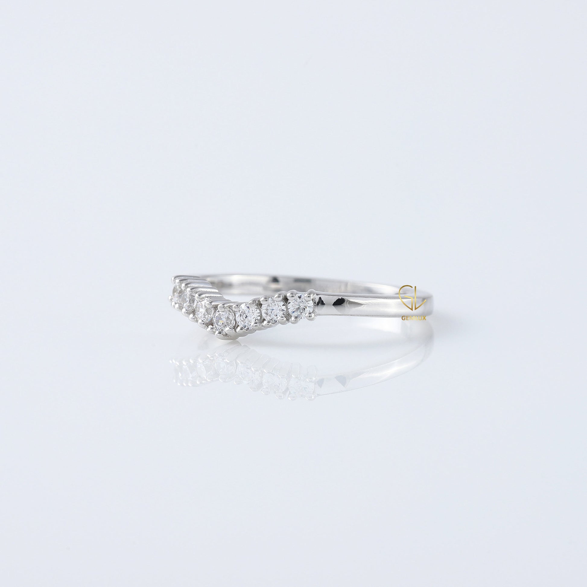 Seven Stone Round Cut Moissanite Diamond Wishbone Wedding Band