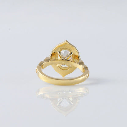 Oval Cut Moissanite Floral Halo Engagement Ring 